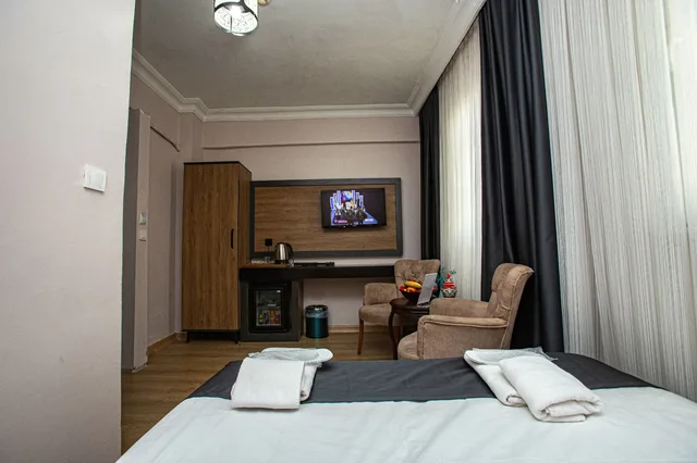غرفة اقتصادية بسرير مزدوج، COMFORT HOTEL TAKSIM 1/7