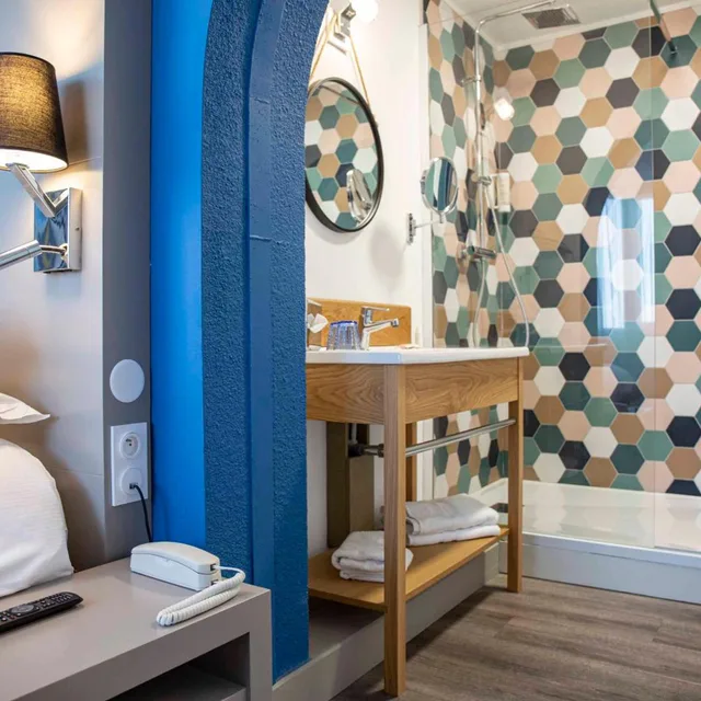 Comfort, Double Bed, Sea Side، The Originals Sete Port Marine 7/7