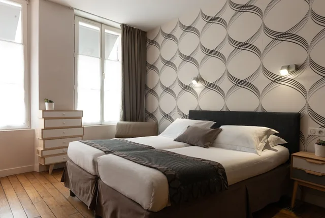 غرفة كلاسيكية بسريرين منفصلين، The Originals Boutique Hotel Victoria Fontainebleau 1/7