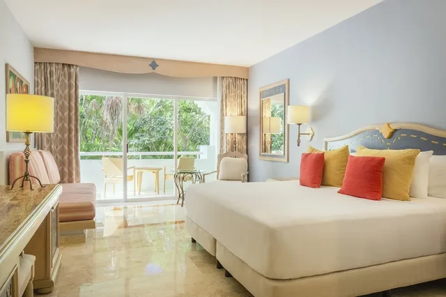 Premium, 2 Double Beds, Tropical View، Iberostar Waves Paraiso del Mar 1/4