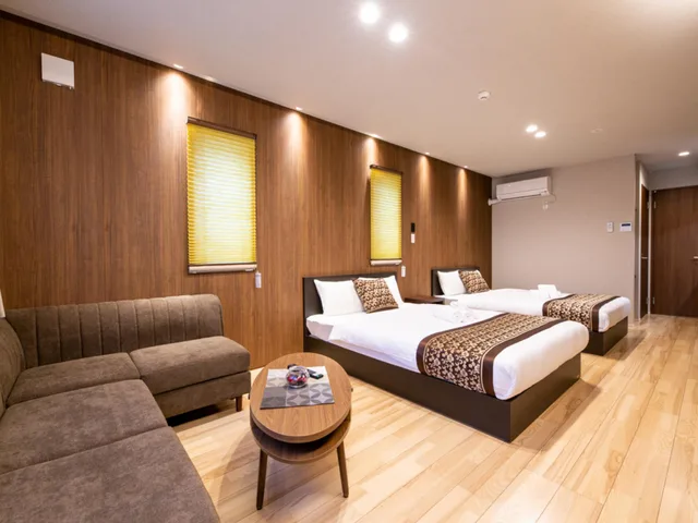 Comfort, 2 Double Beds, GRAND BASE Hiroshima Hikarimachi 2/2