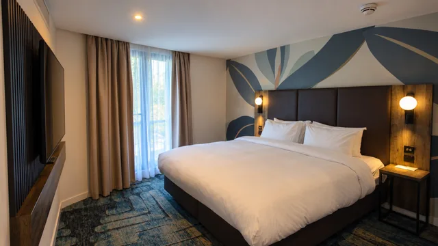 غرفة تنفيذية بسرير كينج، voco London Camden Lock by IHG 1/9