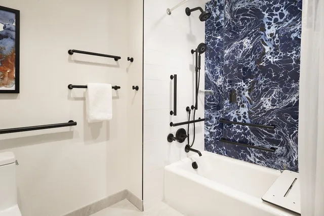 Standard, 2 Queen Beds, Accessible, Cascade Hotel, Kansas City, a Tribute Portfolio Hotel 5/5