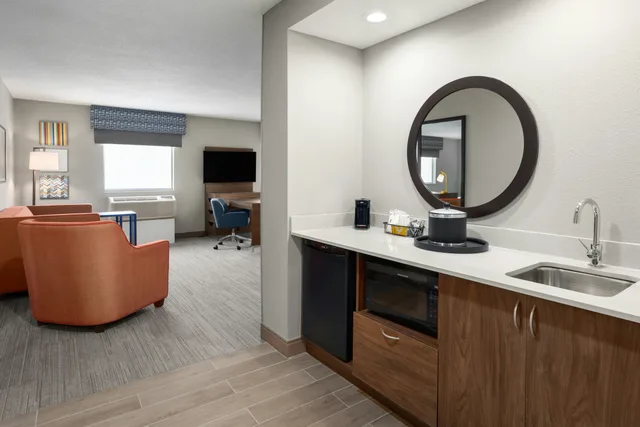 جناح استوديو بسرير كينج، Hampton Inn And Suites Saginaw 4/4