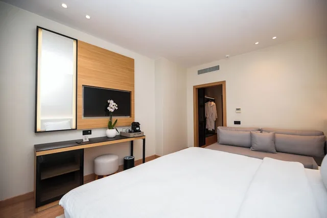 Room, Triple, Queen Bed, Sea View, Sofa, Balcony, Agimi And S Hotel 4/10