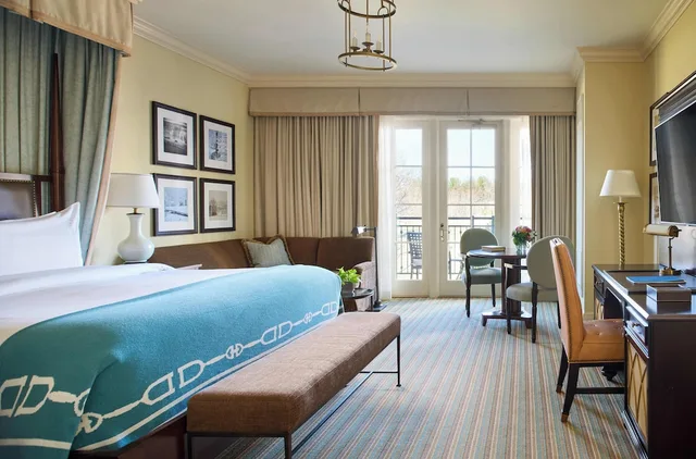 Room, King Bed, Terrace, Salamander Resort And Spa 1/3