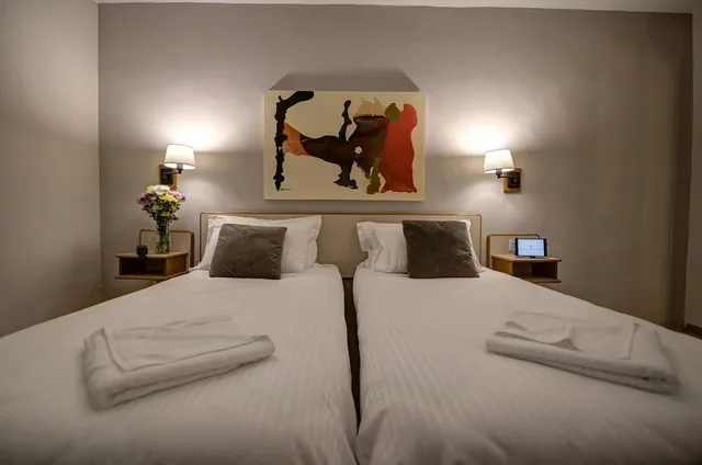 Room, Twin Beds, Sliema Chalet Hotel 2/5
