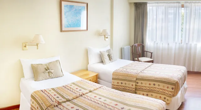 غرفة قياسية ثلاثية بسرير مزدوج وسرير فردي، Hotel Nahuel Huapi 5/10
