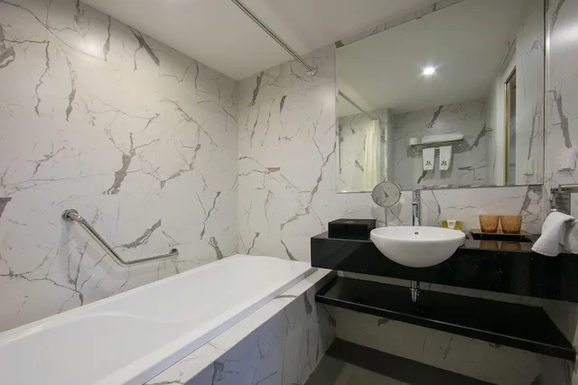 غرفة ديلوكس بسريرين منفصلين بشرفة، Hanoi Allure Hotel 5/7