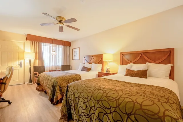 غرفة بسريرين كوين لغير المدخنين، Historic Coronado Motor Hotel by OYO 3/10
