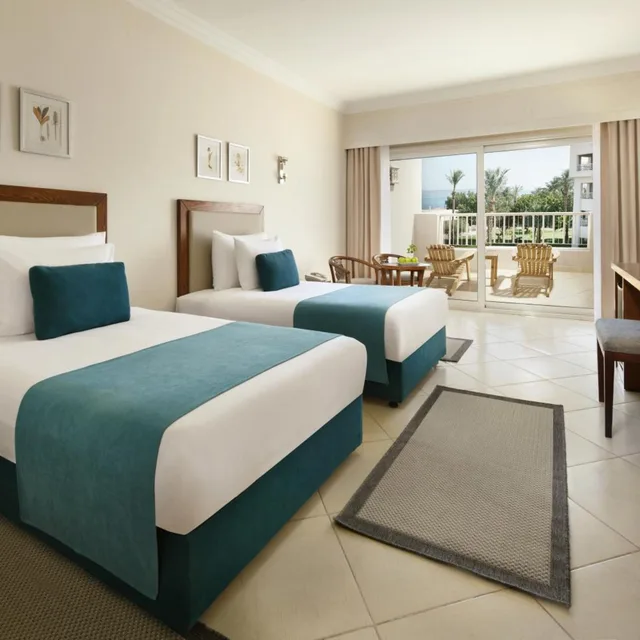 Superior, King Bed, Lateral Side Sea View، JAZ Soma Beach 4/5