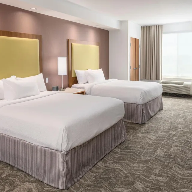 Studio, 2 Queen Beds, Sofa, Springhill Suites By Marriott Lafayette South At River Ranch 3/10