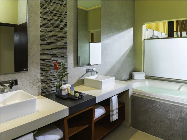 2 Bedrooms, Swim Up, Suite, Ocean Front، Generations Riviera Maya All Inclusive 3/3