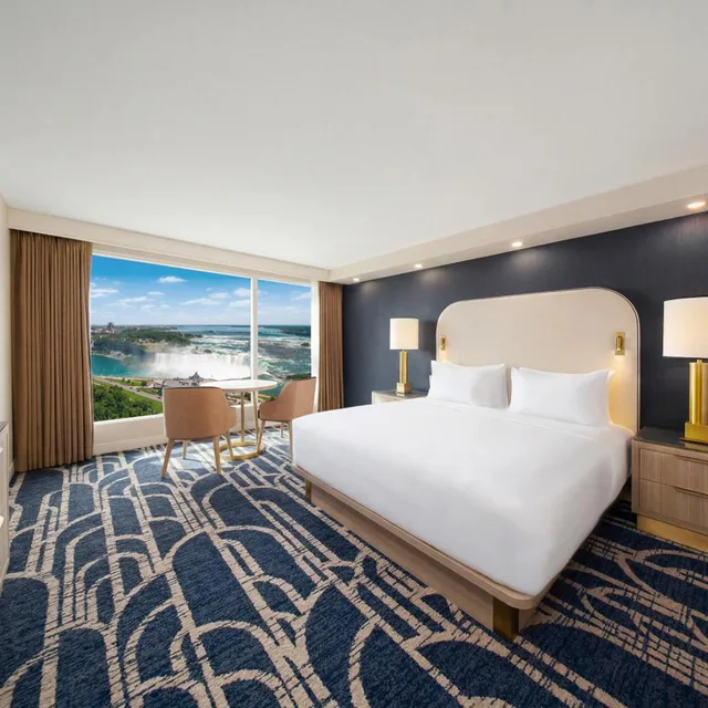2 Rooms, Suite, 2 King Beds, Canadian Falls View, 2 Bathrooms، Embassy Suites By Hilton Niagara Falls Fallsview 1/3