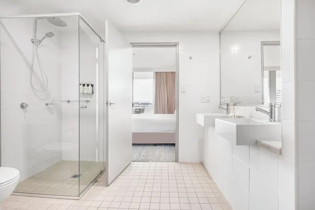 جناح سيغنتشر بسرير كينج بشرفة، Sage Hotel Wollongong 8/10