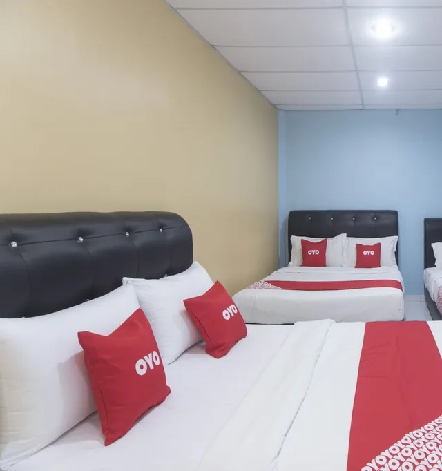 Family, 1 Single and 2 Double Beds, Hotel O Rafik Ali Motel 3/5