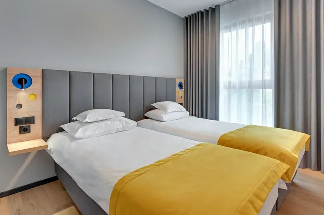 استوديو بزنس بسريرين منفصلين مع أريكة، Hotel Number One by Grano 1/5