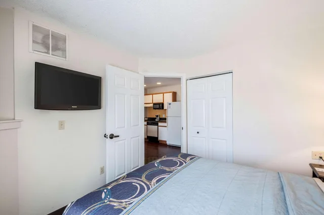 جناح بسرير كوين، Candlewood Suites Frederick by IHG 4/7