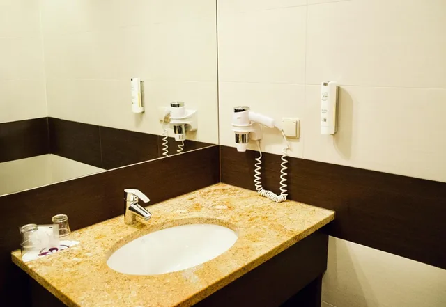 غرفة عائلية، Hotel Szafran 5/7