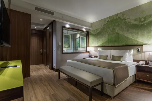 Family Suite, Garden, Twin Beds, Pool View, Sofa، Trendy Lara Hotel 7/9