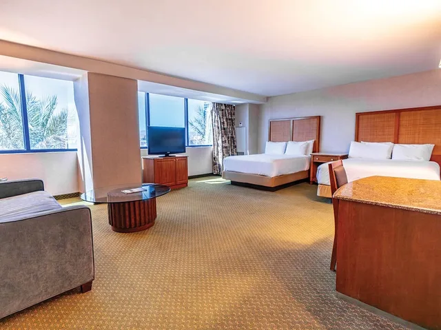 Suite, 2 Queen Beds, Rio Hotel & Casino - Masquerade Tower 2/6