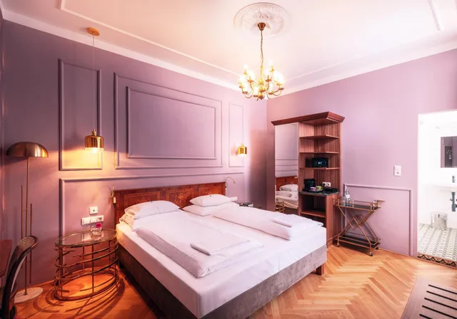 غرفة بسرير كينج بإطلالة على المتنزه، Boutique Hotel Donauwalzer 5/10
