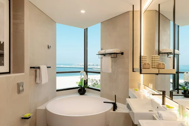 غرفة ملكية، Le Royal Meridien Beach Resort & Spa 3/3