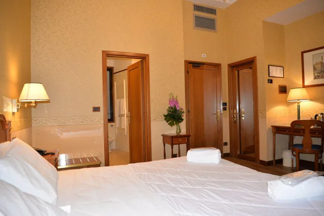 Double Single Occupancy، Strozzi Palace Hotel 1/4