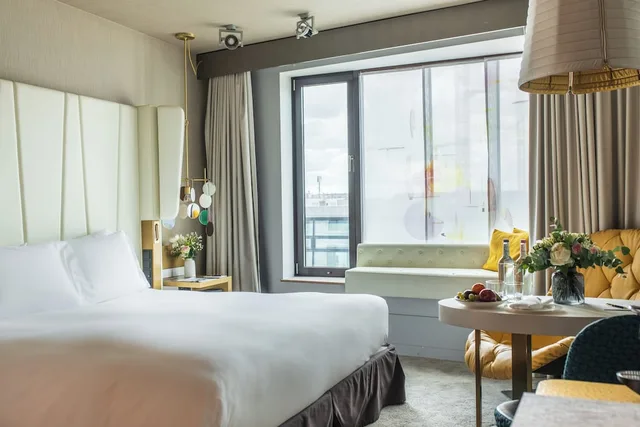 غرفة فاخرة بسريرين منفصلين، Sofitel Munich Bayerpost 2/10