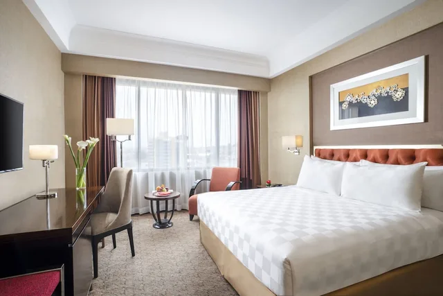 غرفة ديلوكس بسرير كوين بإطلالة على المدينة بغرفة نوم واحدة، Hotel Ciputra Semarang managed by Swiss-Belhotel International 1/7