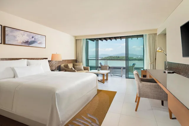 1 Bedroom, Premium, Suite, King Bed, Ocean Front, Sofa، The Westin Siray Bay Resort & Spa Phuket 1/4