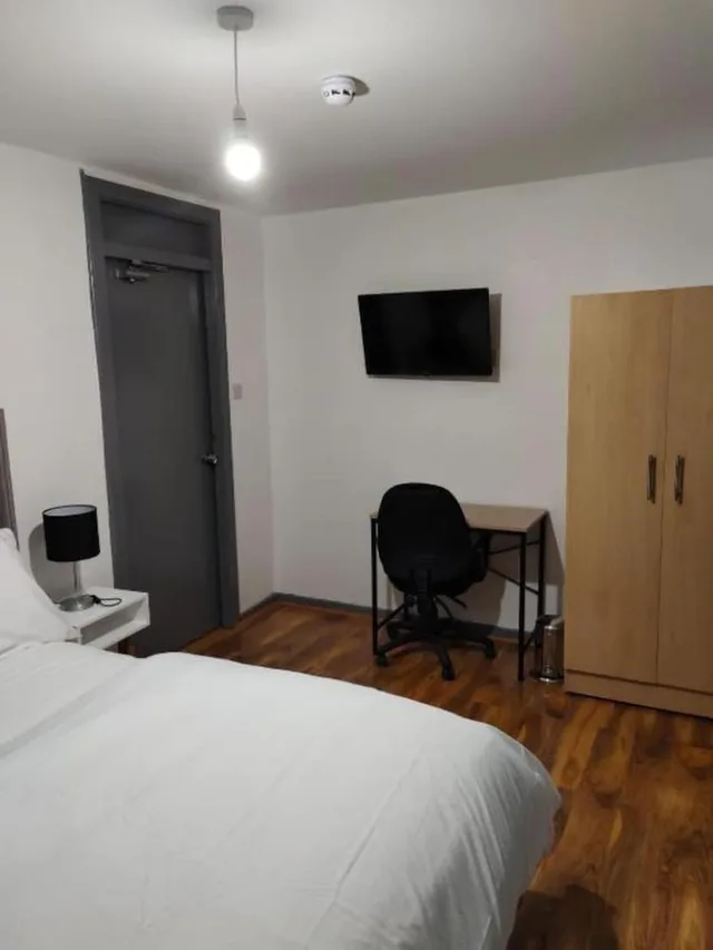 غرفة قياسية بسرير مزدوج بحمام مشترك، The Silver City Hotel 1/2