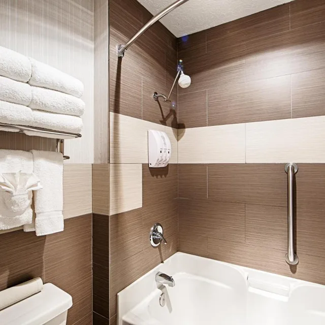 Suite, King Bed, Balcony, Corner, Best Western Corvallis 1/2