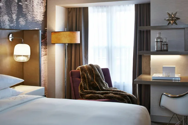 غرفة، The Del Monte Lodge Renaissance Rochester Hotel Spa 4/10