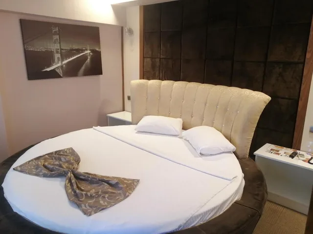 جناح، mostar hotel prestige 9/10