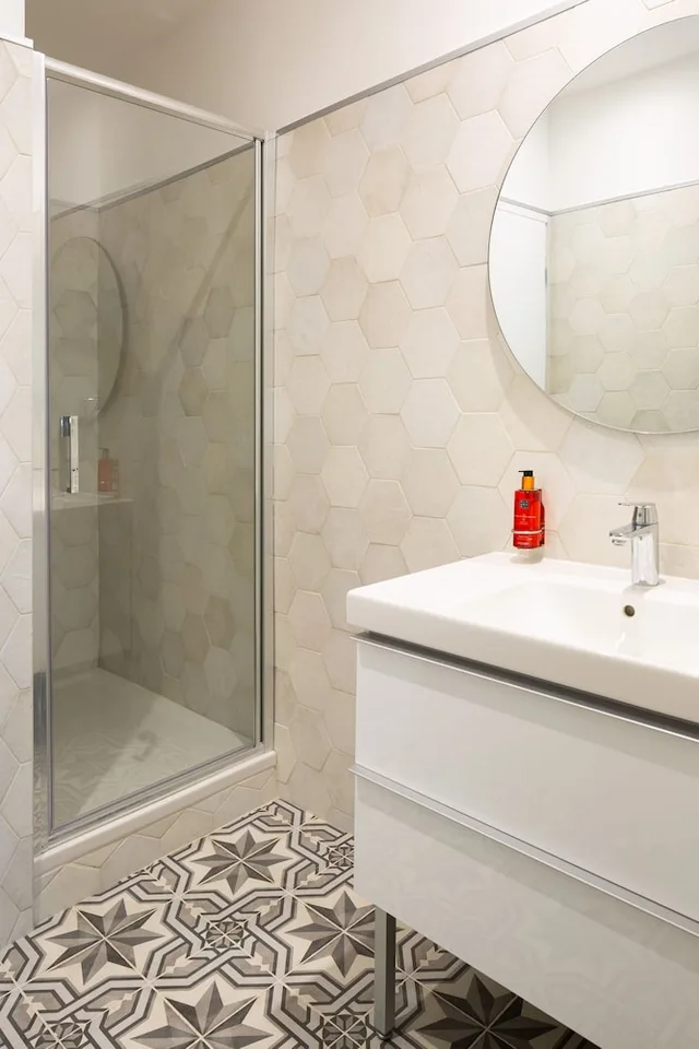 جناح جونيور بسرير كوين مع أريكة، Maison Montgrand Marseille Vieux Port 2/2