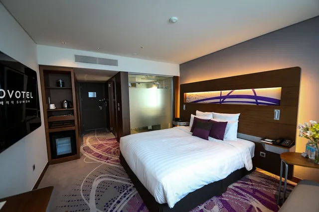 غرفة سوبيريور بسرير كينج، Novotel Ambassador Suwon 2/9