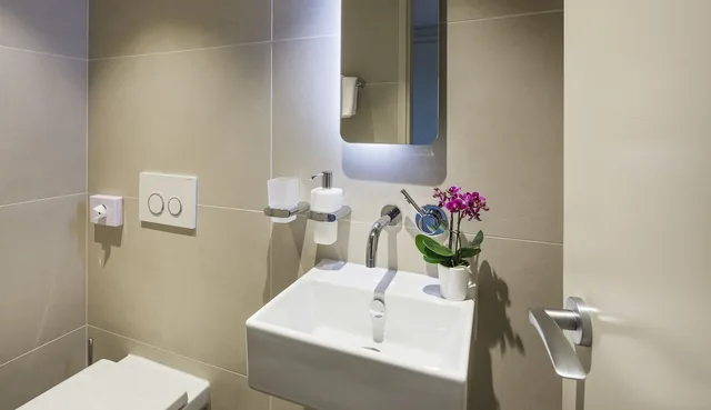 غرفة بسرير كوين، Welcome Inn Comfort 3/3