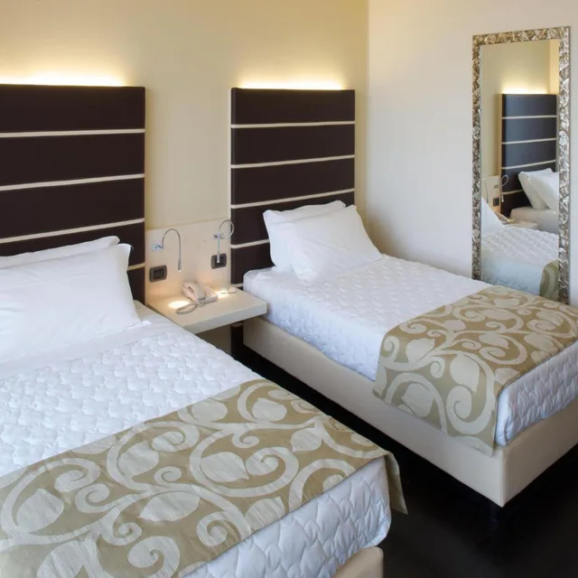 غرفة بسريرين منفصلين، Grand Hotel Mattei 4/5