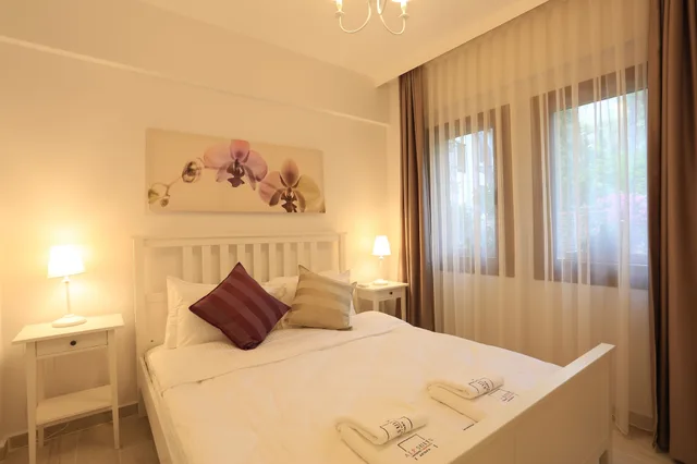 شقة بسرير كوين بإطلالة على الحديقة مع أريكة، Alp Suites Lavanta 1/2