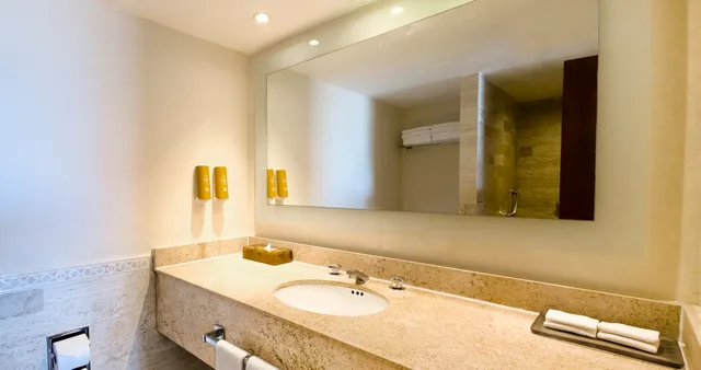 جناح عائلي بشرفة، Park Royal Beach Cancun - All Inclusive 4/5