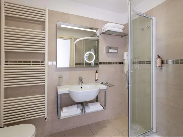 Classic, Twin Beds, Lateral Side Sea View, Terrace، MERCURE RIMINI ARTIS 4/4