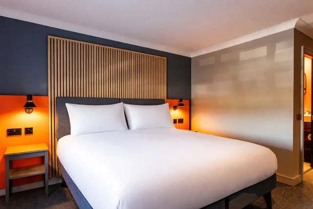 غرفة بسرير مزدوج، Village Urban Resort Coventry 5/10
