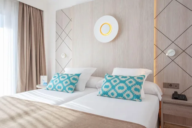 غرفة بسريرين منفصلين، Grupotel Los Principes and Spa 4/10