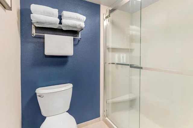 جناح بسرير كينج مع أريكة، Country Inn & Suites by Radisson, Modesto/Salida 6/6