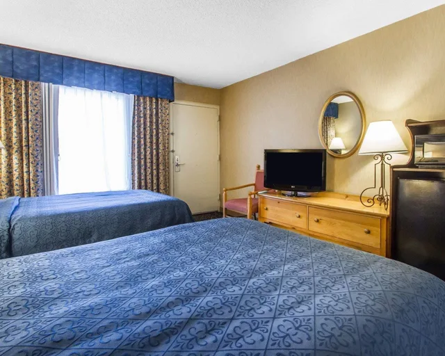 غرفة قياسية بسريرين كوين، Quality Inn Deming 5/6