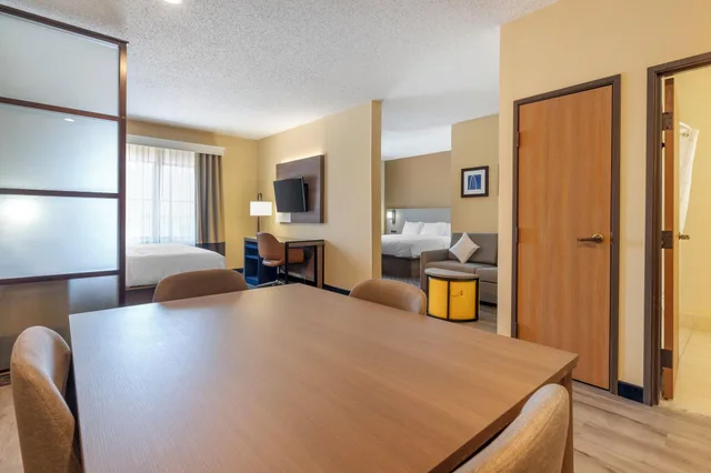 Efficiency, Suite, Multiple Beds، Comfort Suites Mckinney Allen 1/4