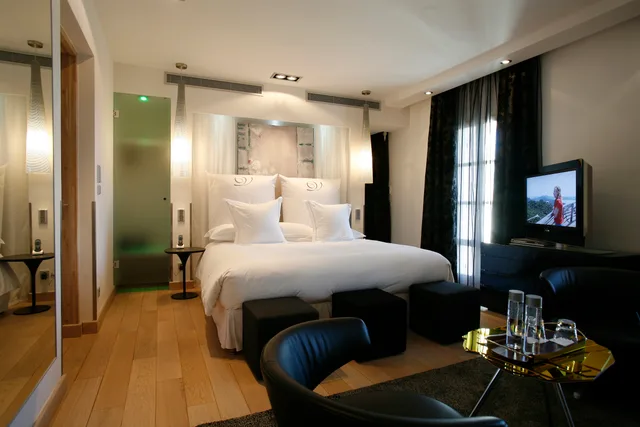 غرفة ديلوكس بسرير مزدوج بشرفة، Le Domaine de Verchant Relais Chateaux 3/3
