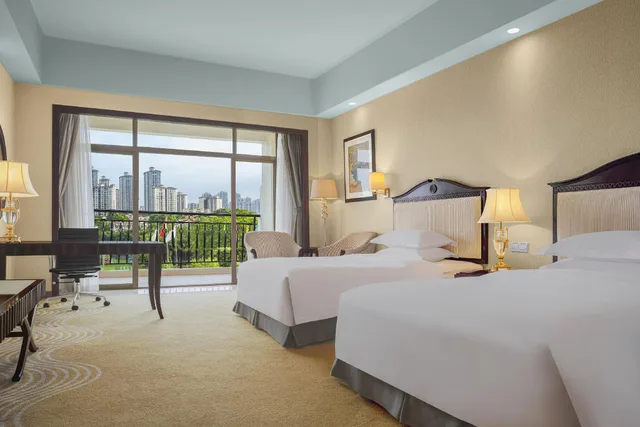 Euro Balcony Twin Room، Country Garden Phoenix Hotel Changshou 1/2