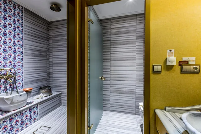 Suite, King Bed, Hotel Sultania Boutique Class 3/7